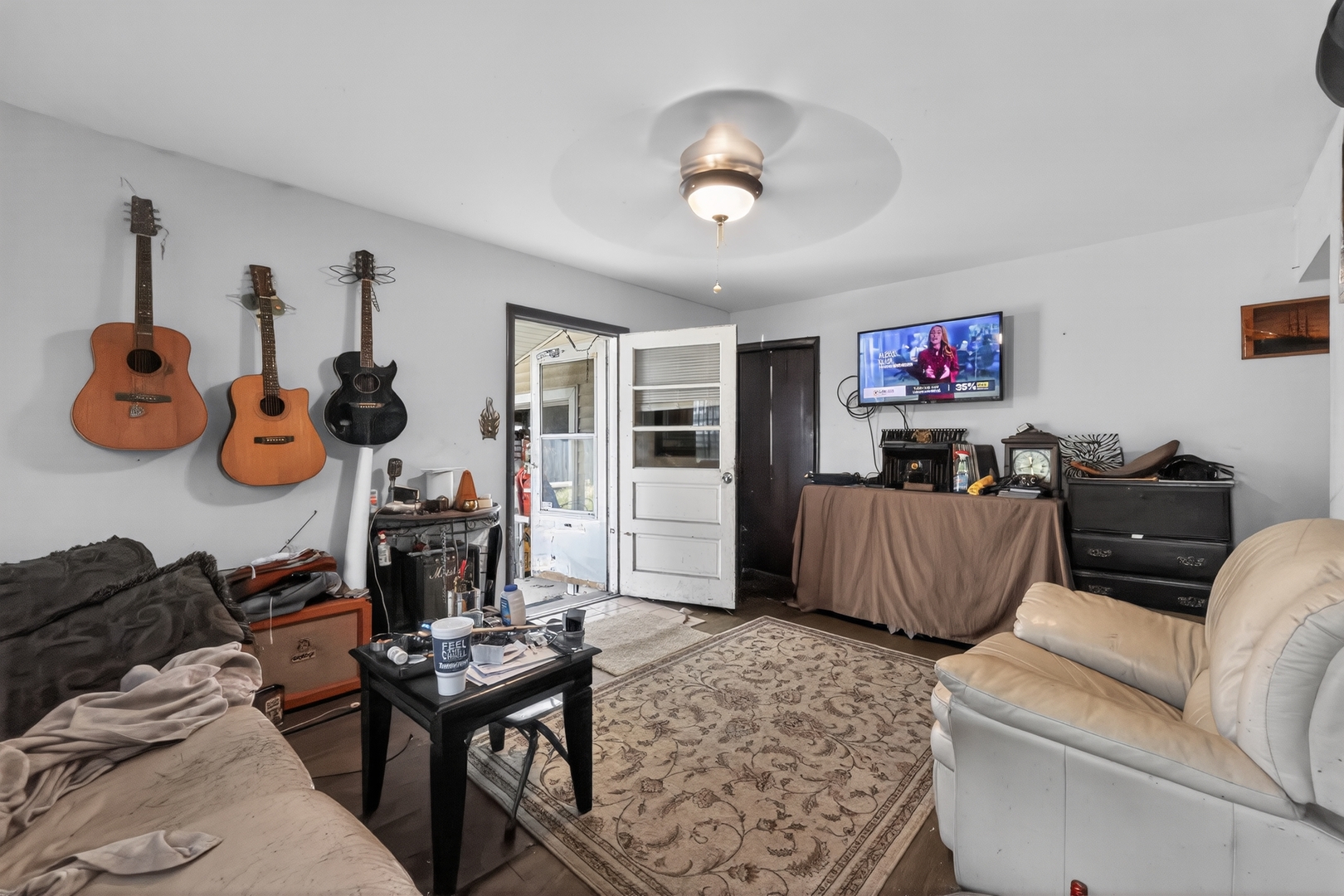 110 W Valley View Drive, McHenry, IL 60051