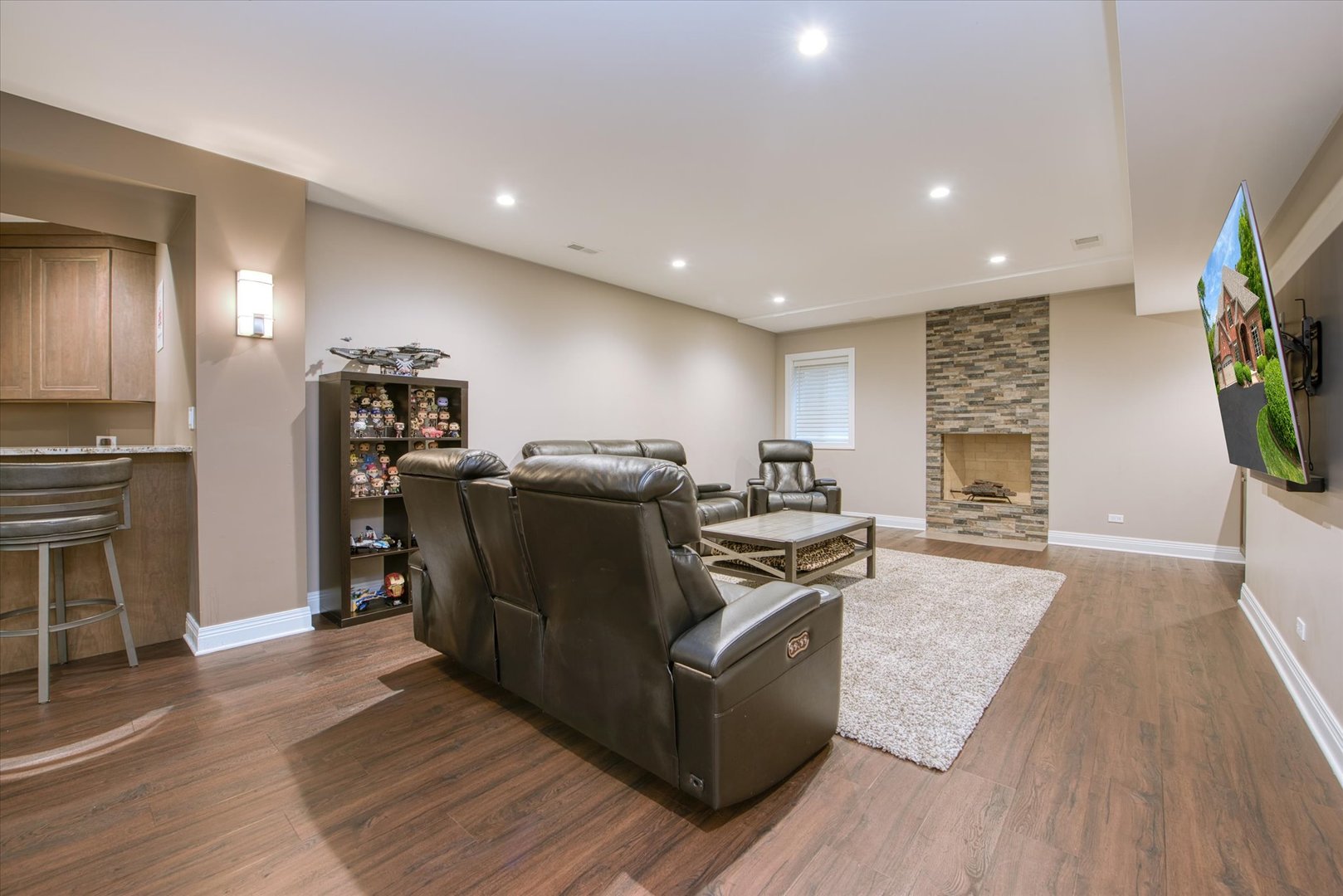 28616 W Park Drive, Barrington, IL 60010