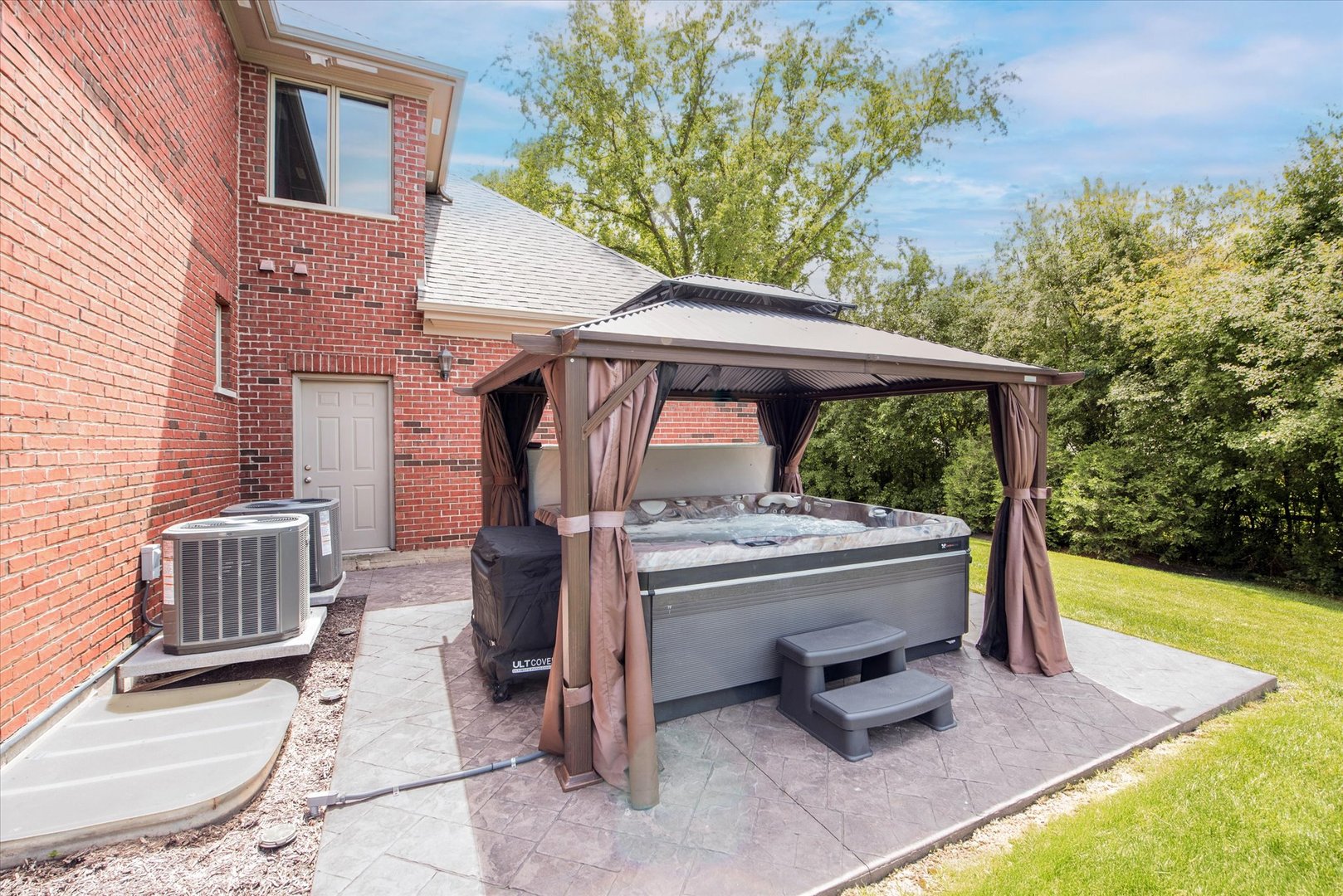 28616 W Park Drive, Barrington, IL 60010
