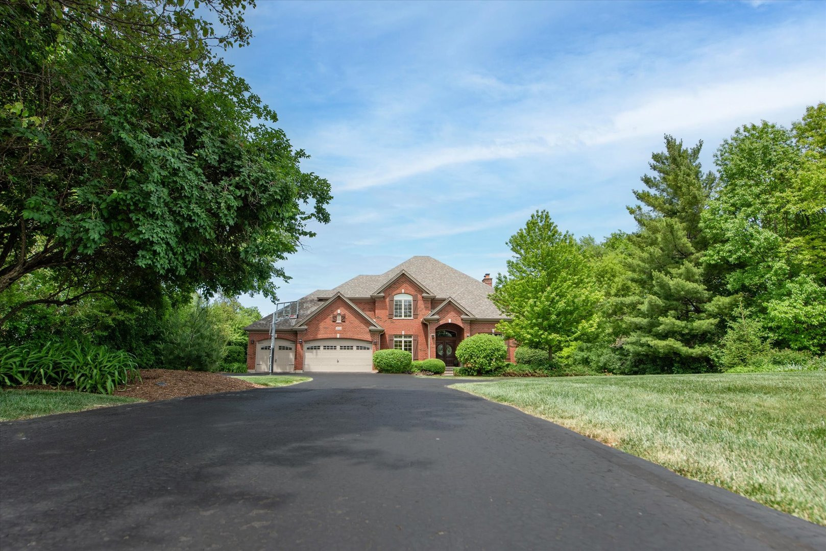 28616 W Park Drive, Barrington, IL 60010