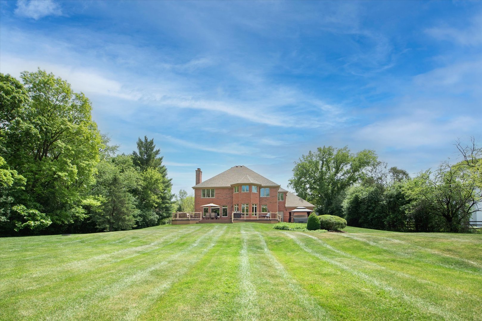28616 W Park Drive, Barrington, IL 60010