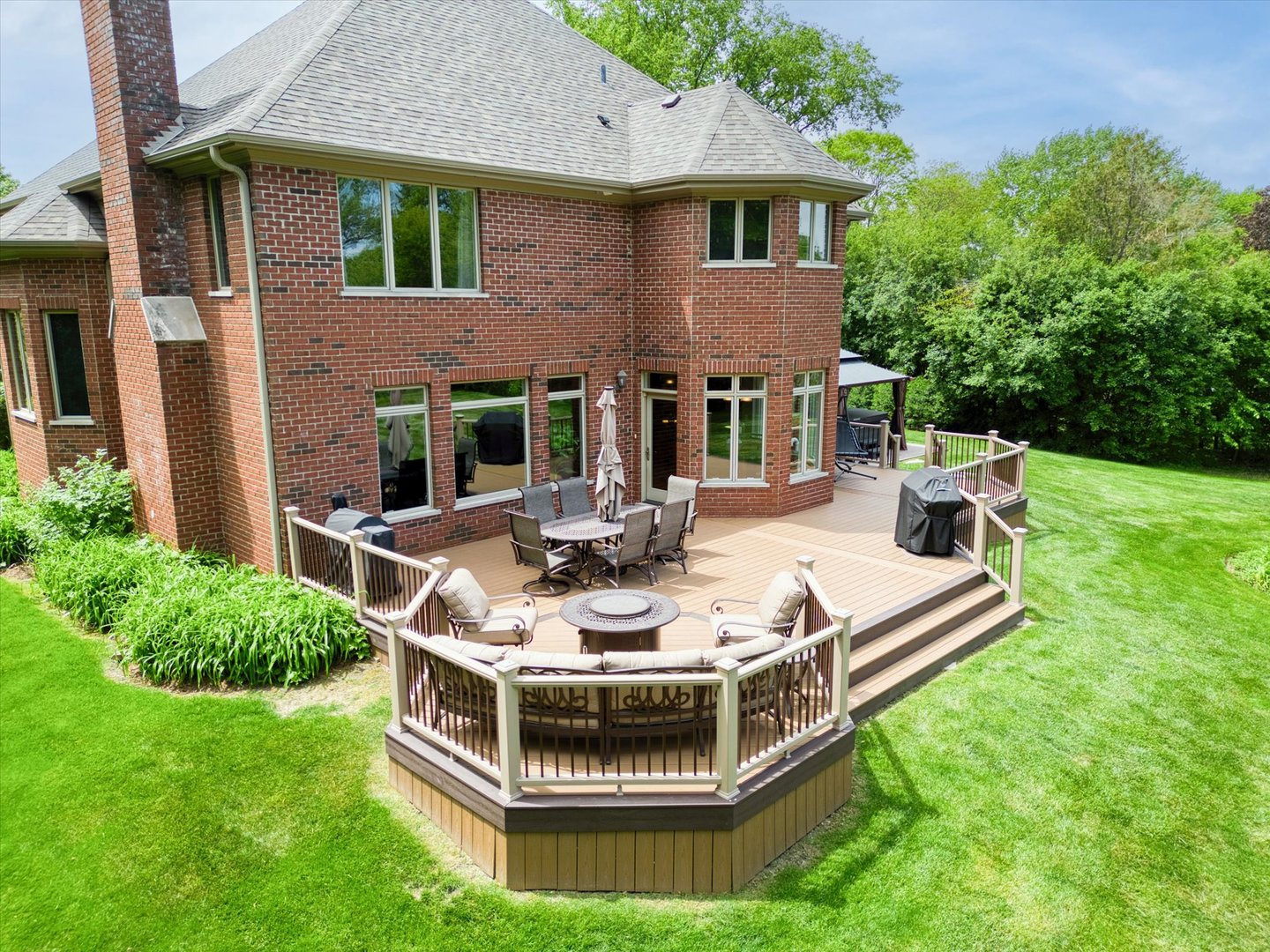 28616 W Park Drive, Barrington, IL 60010