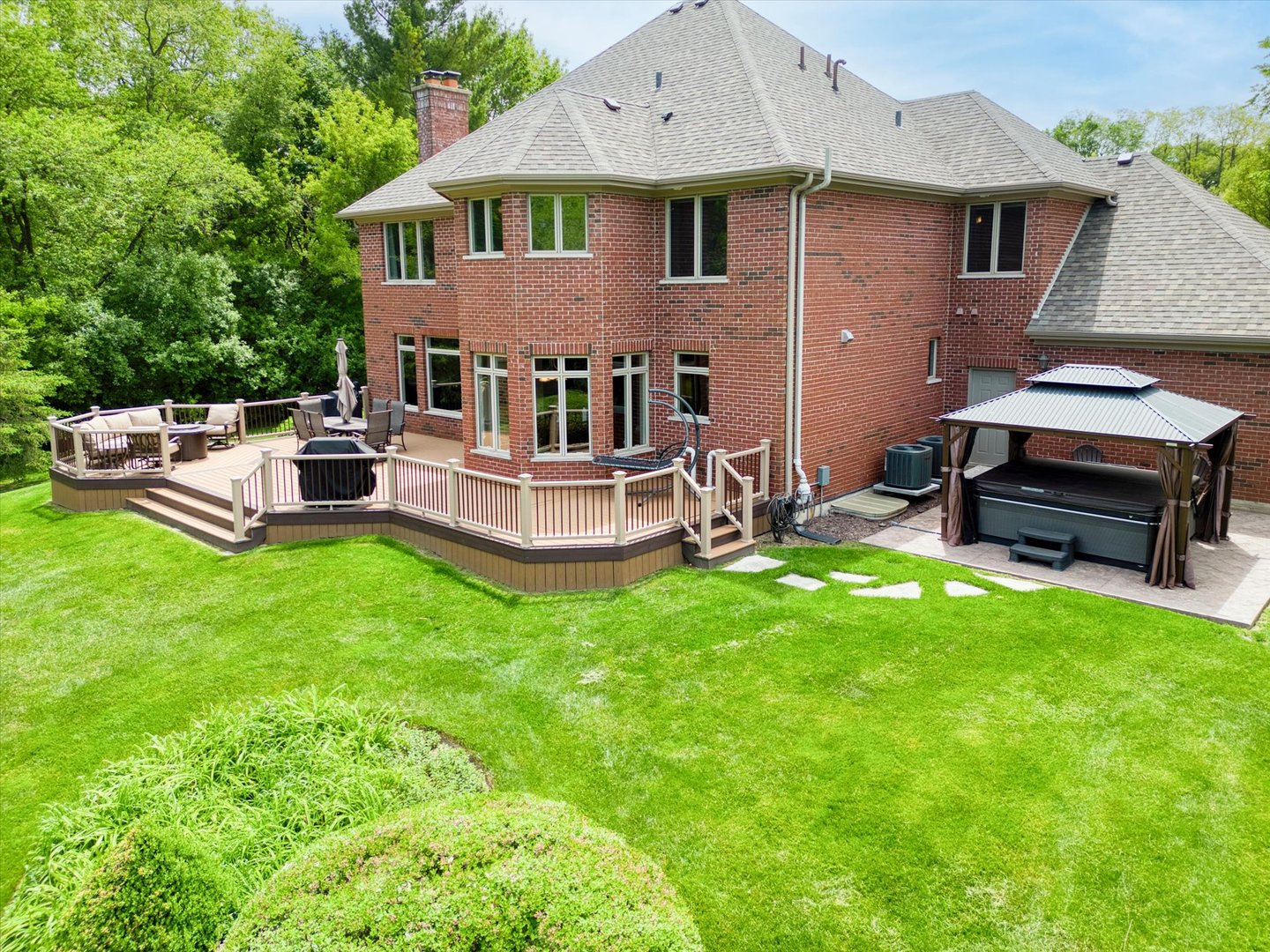 28616 W Park Drive, Barrington, IL 60010