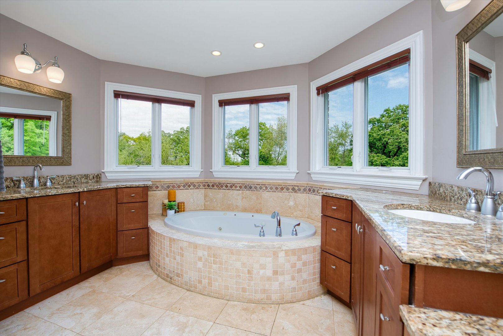 28616 W Park Drive, Barrington, IL 60010
