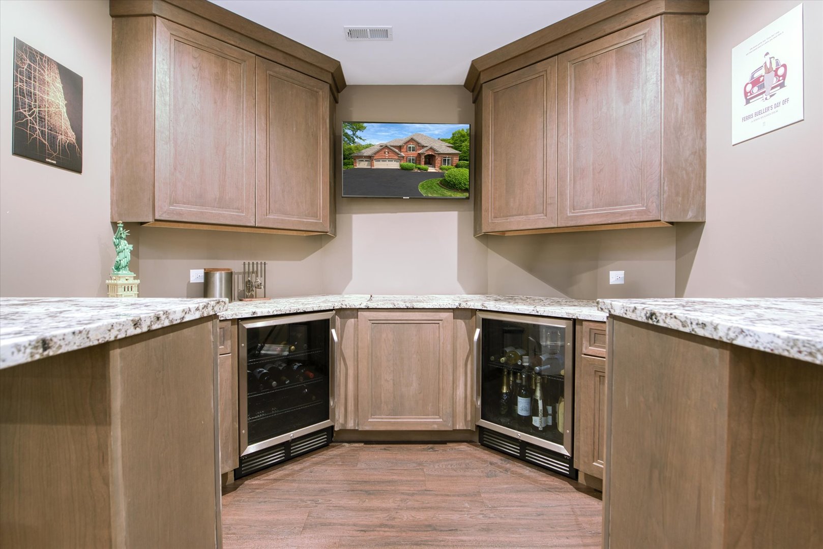 28616 W Park Drive, Barrington, IL 60010