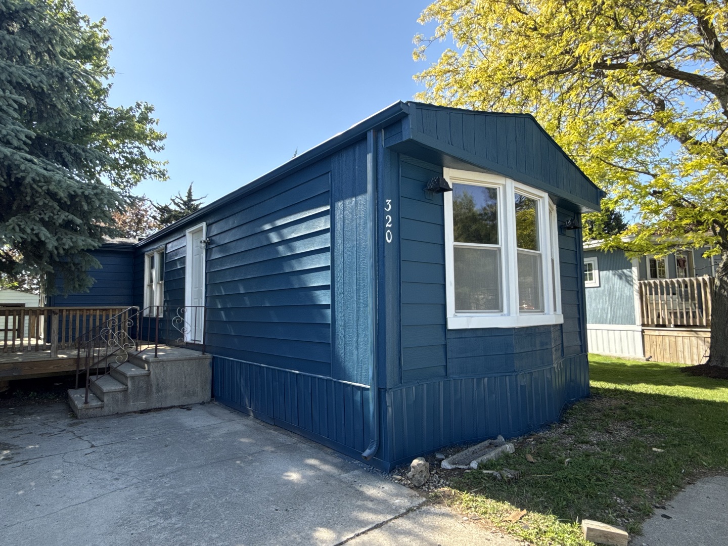 320 Pleasant Terrace, Matteson, IL 60443