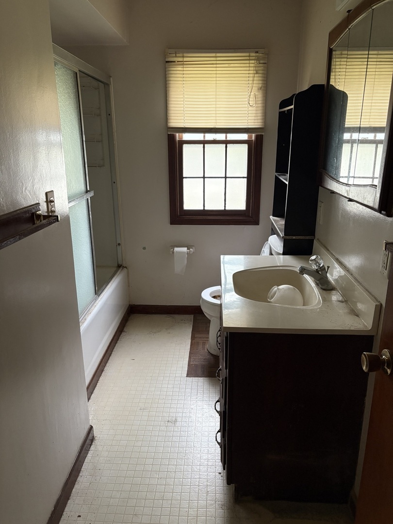 960 Cleary Avenue, Joliet, IL 60435