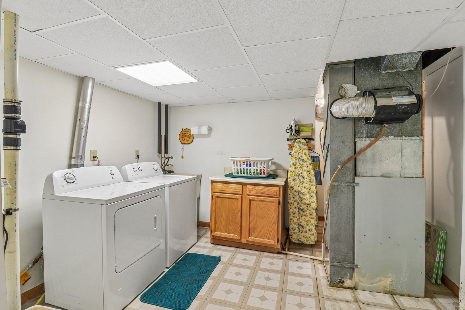 1512 Elm Avenue, Round Lake Beach, IL 60073
