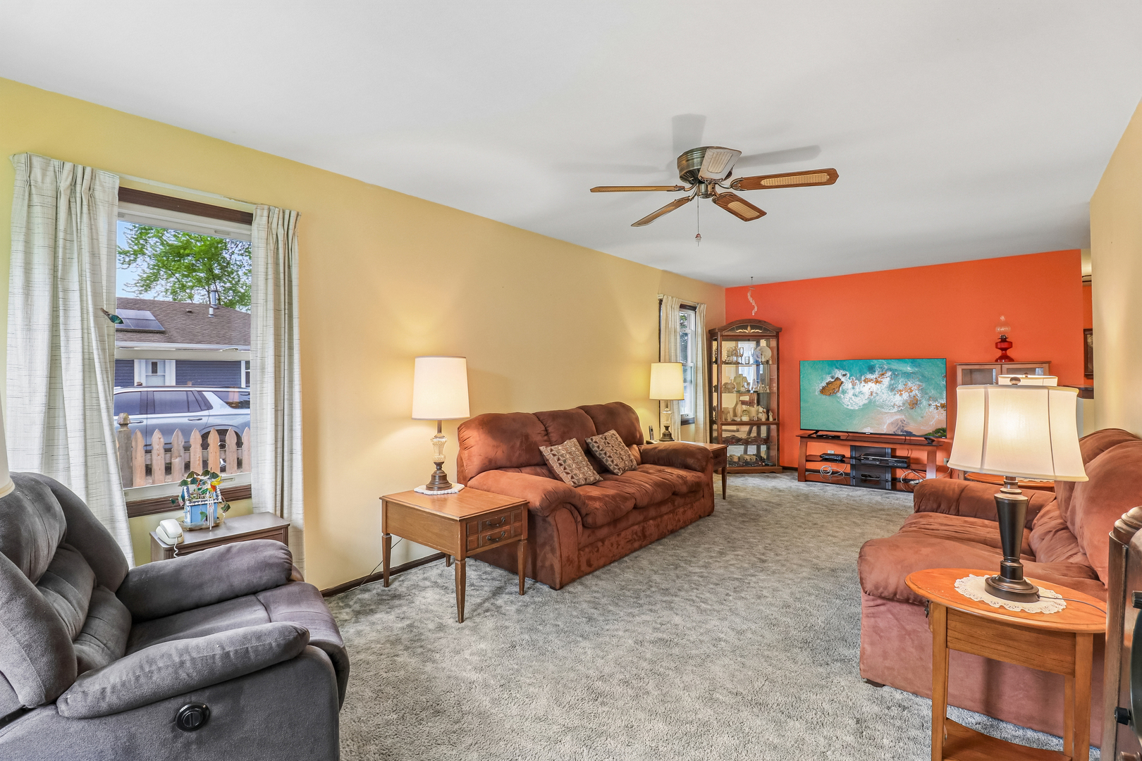 1512 Elm Avenue, Round Lake Beach, IL 60073