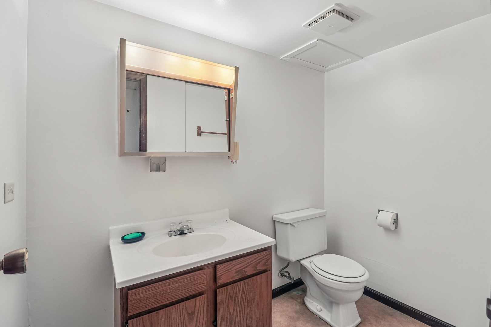 1512 Elm Avenue, Round Lake Beach, IL 60073