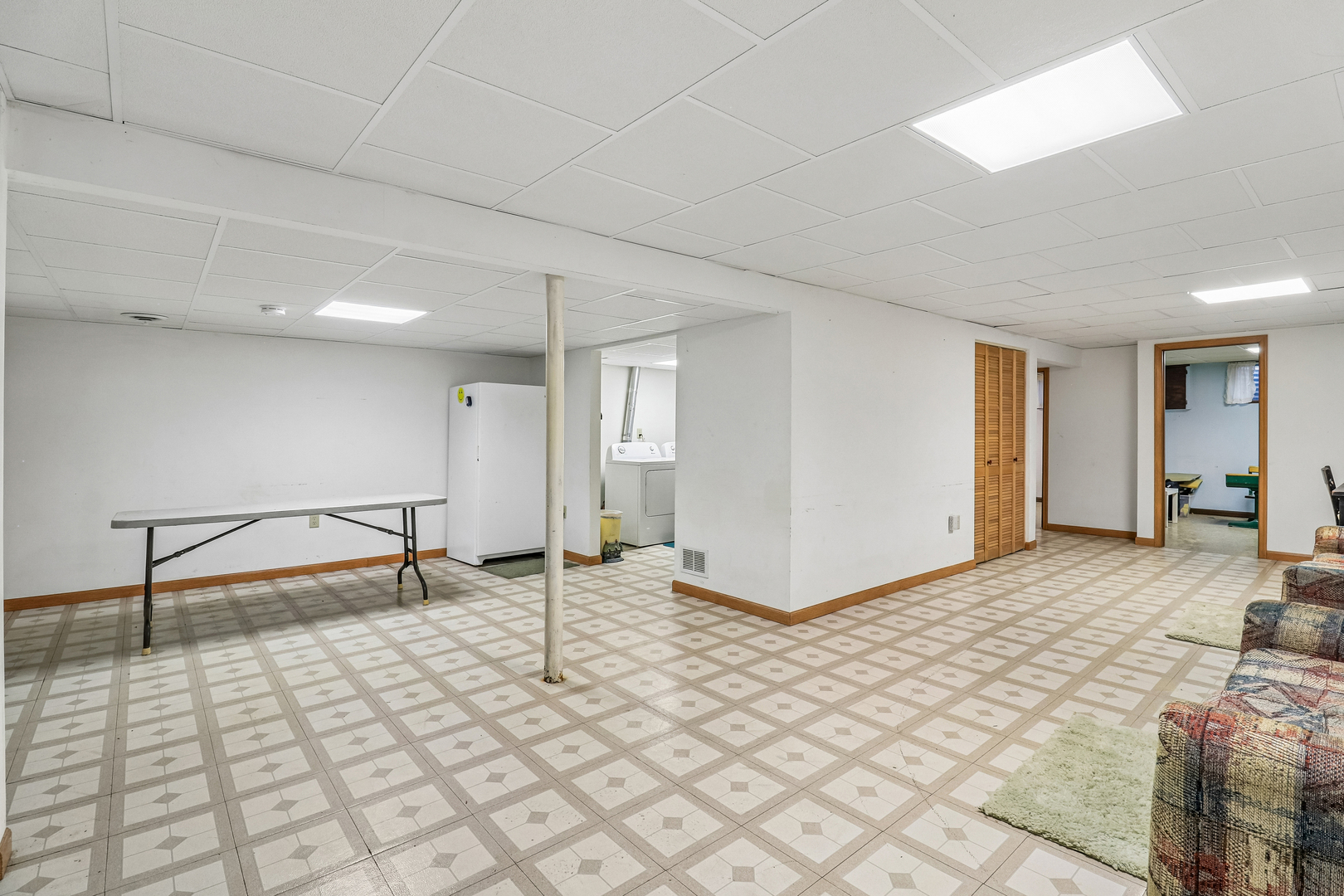 1512 Elm Avenue, Round Lake Beach, IL 60073