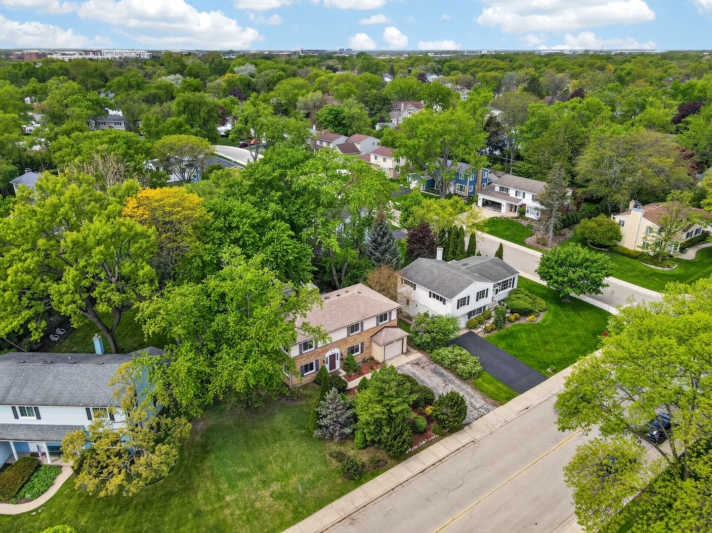 208 Pine Street, Deerfield, IL 60015