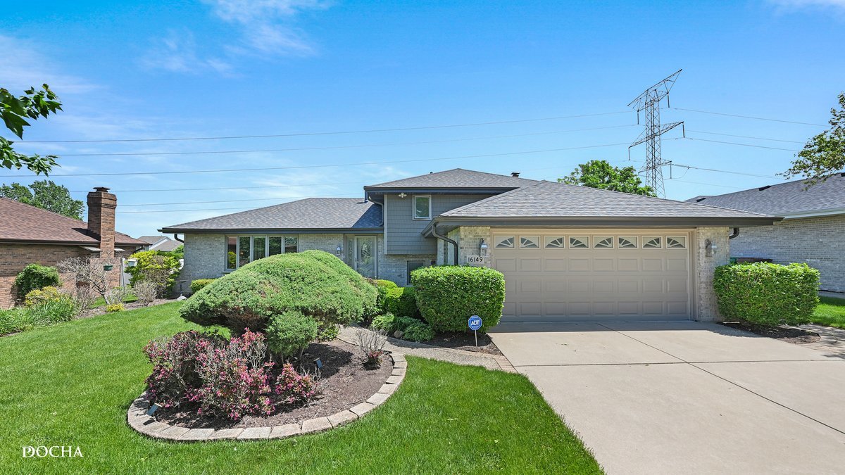 16149 Eagle Ridge Drive, Tinley Park, IL 60477