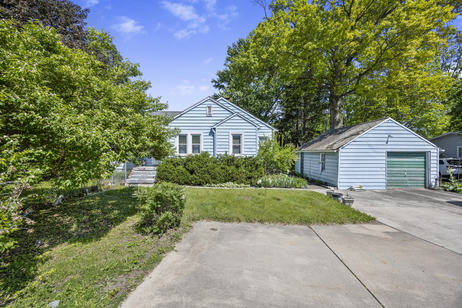 1968 Columbus Street, Ottawa, IL 61350