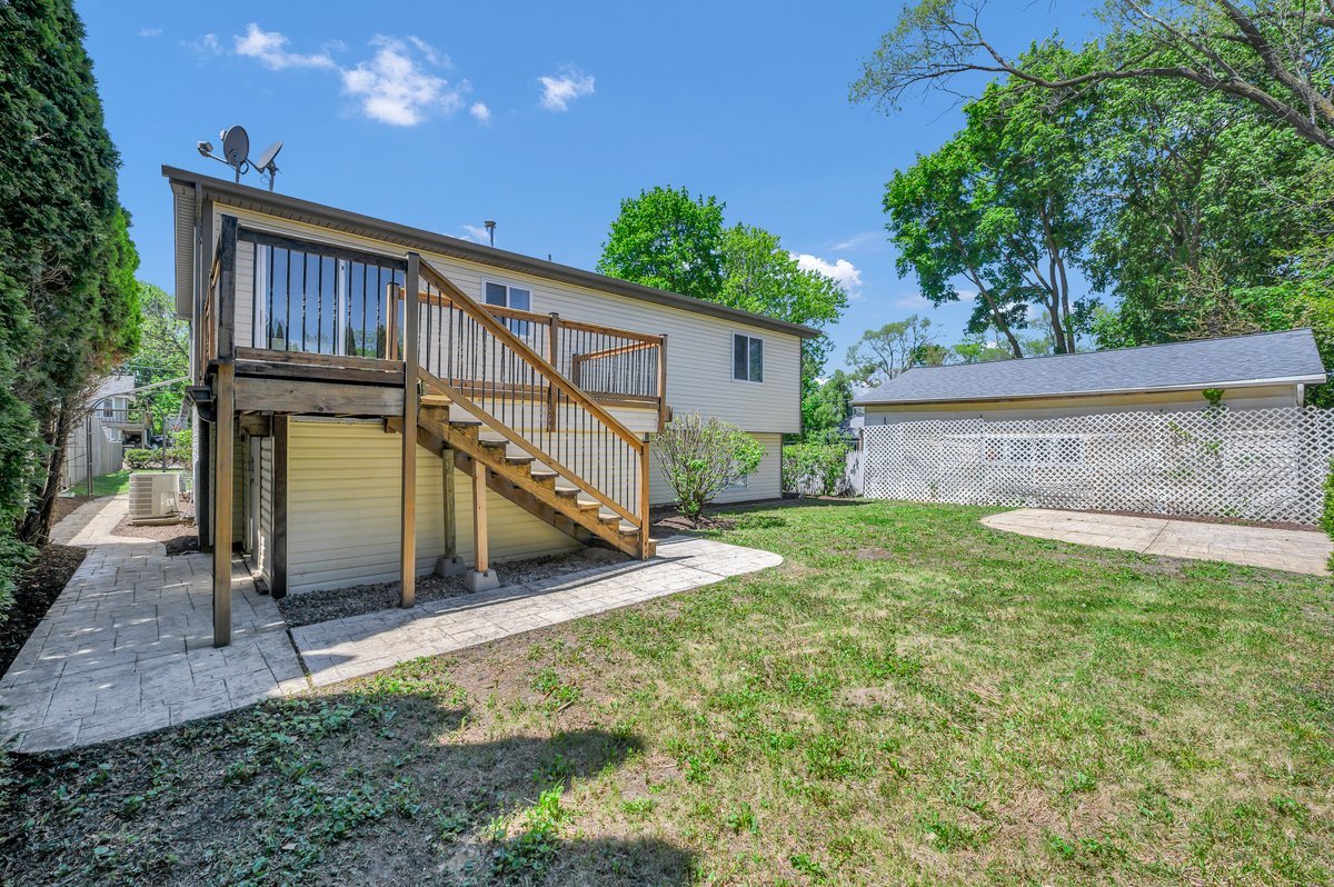 34841 N Oakside Avenue, Ingleside, IL 60041