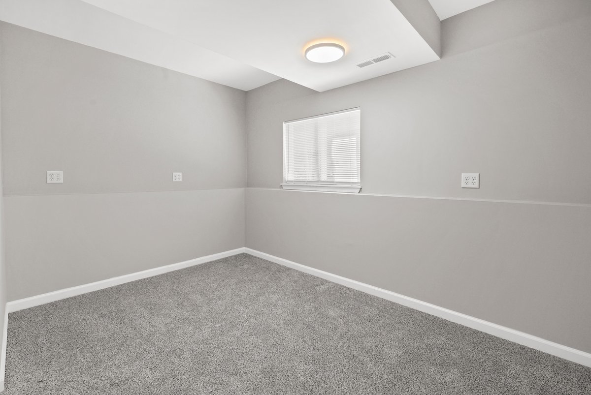 34841 N Oakside Avenue, Ingleside, IL 60041