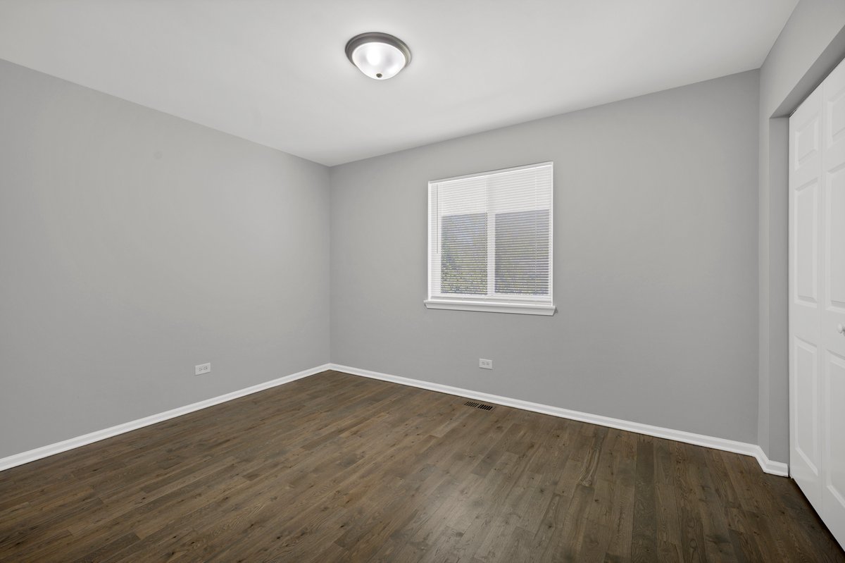 34841 N Oakside Avenue, Ingleside, IL 60041