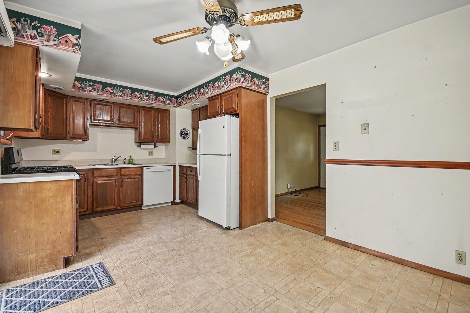 331 E Dresser Road, DeKalb, IL 60115