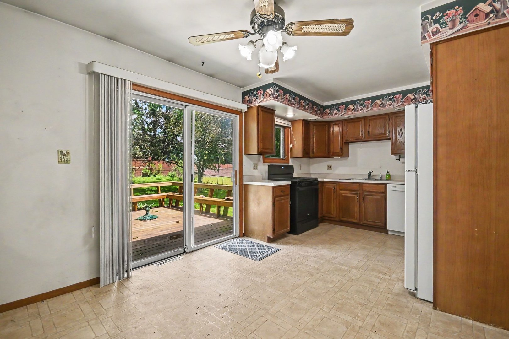 331 E Dresser Road, DeKalb, IL 60115