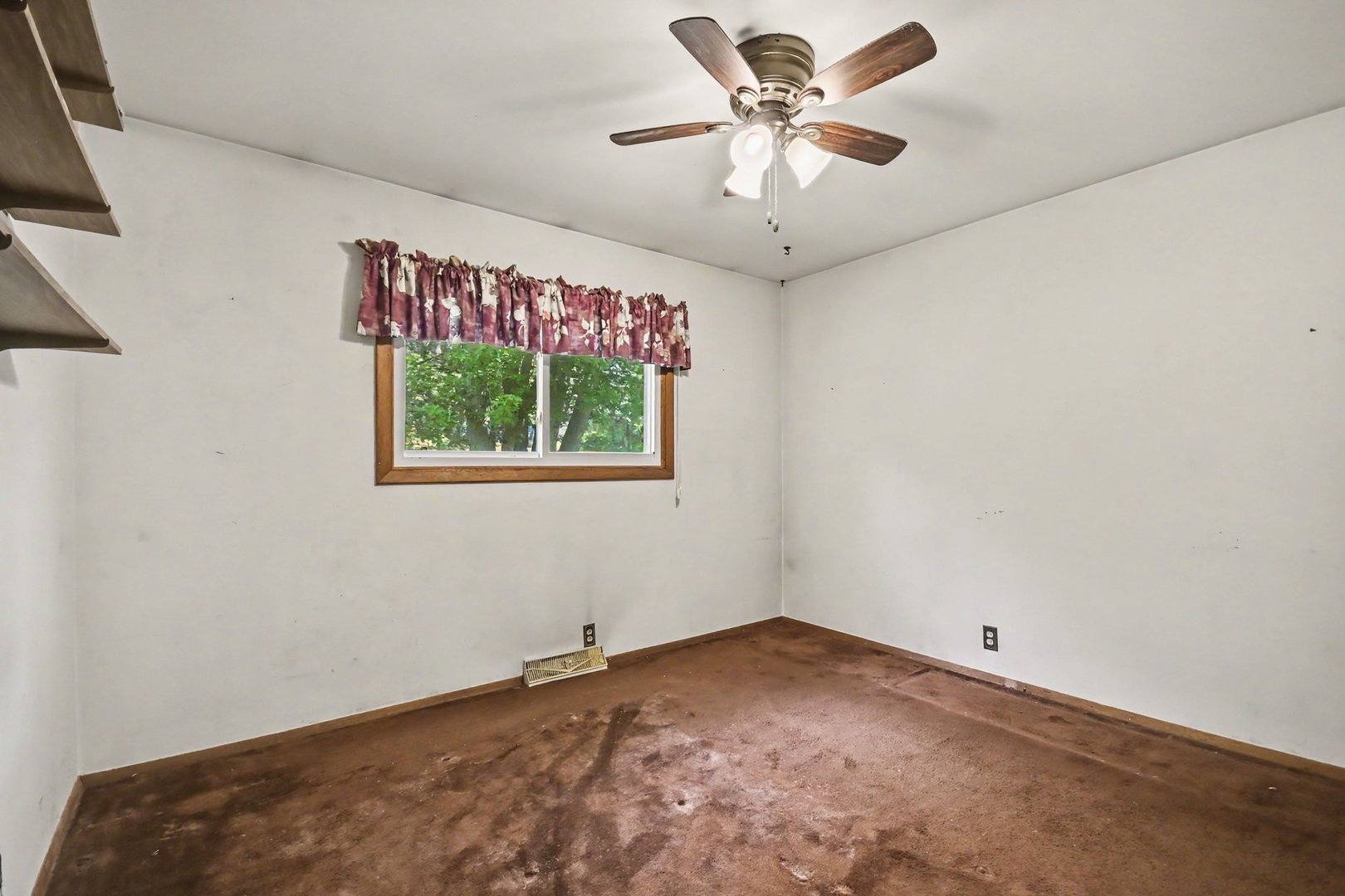 331 E Dresser Road, DeKalb, IL 60115