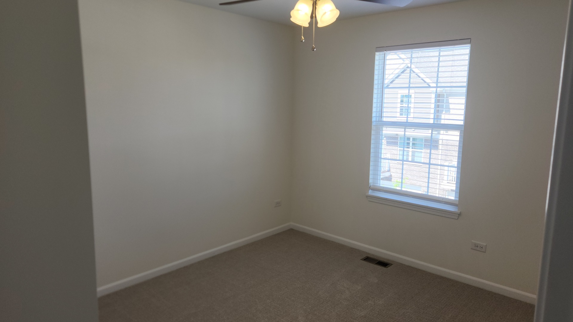 4444 Monroe Court #4444, Naperville, IL 60564