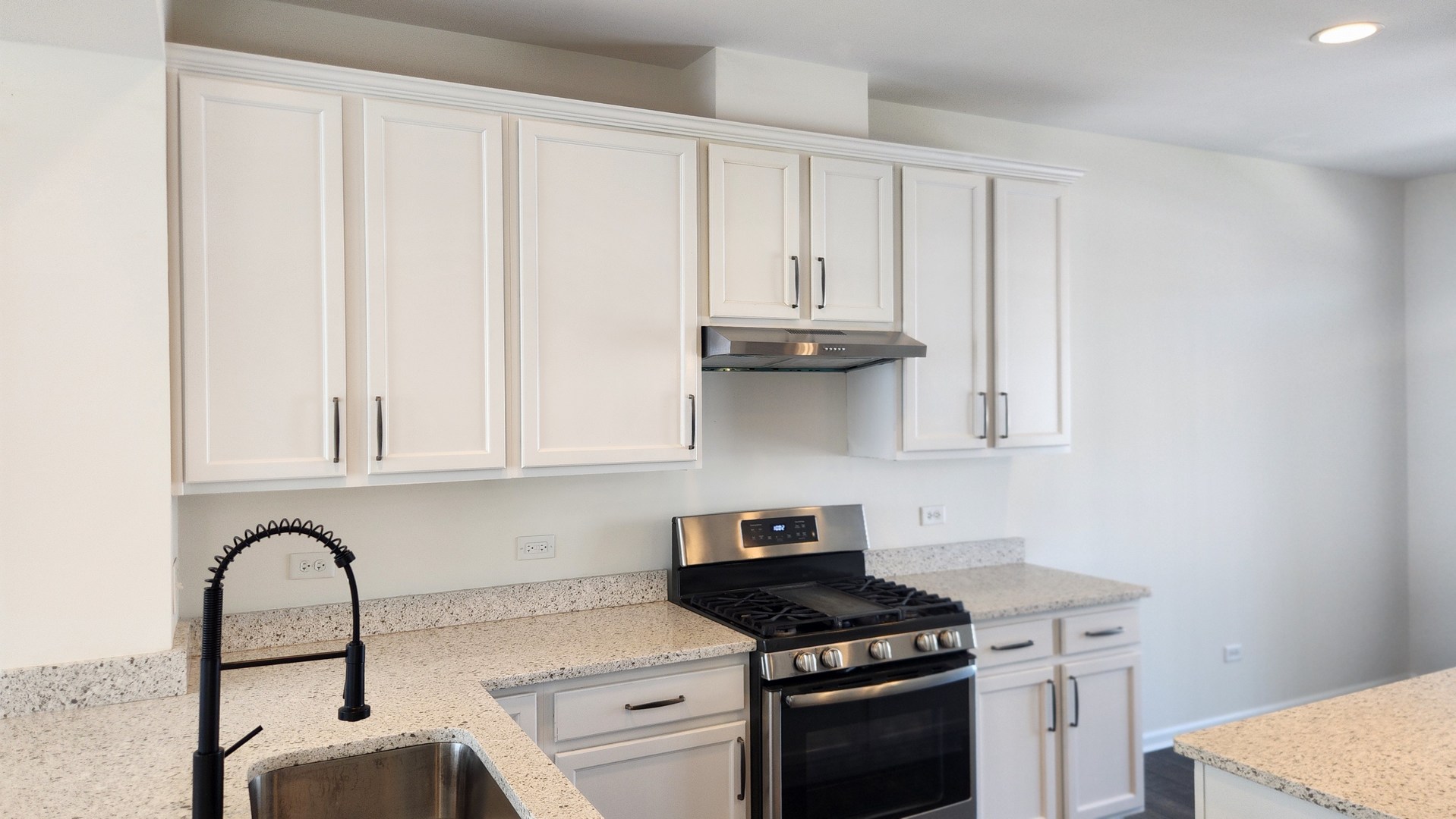 4444 Monroe Court #4444, Naperville, IL 60564