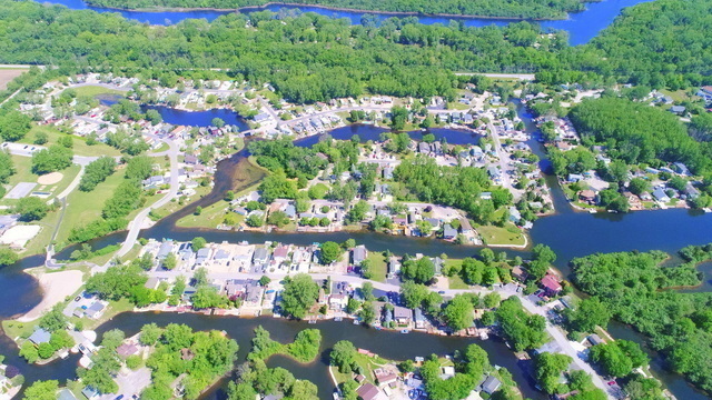 143 Fossil Lake Court, Wilmington, IL 60481