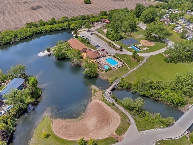 143 Fossil Lake Court, Wilmington, IL 60481