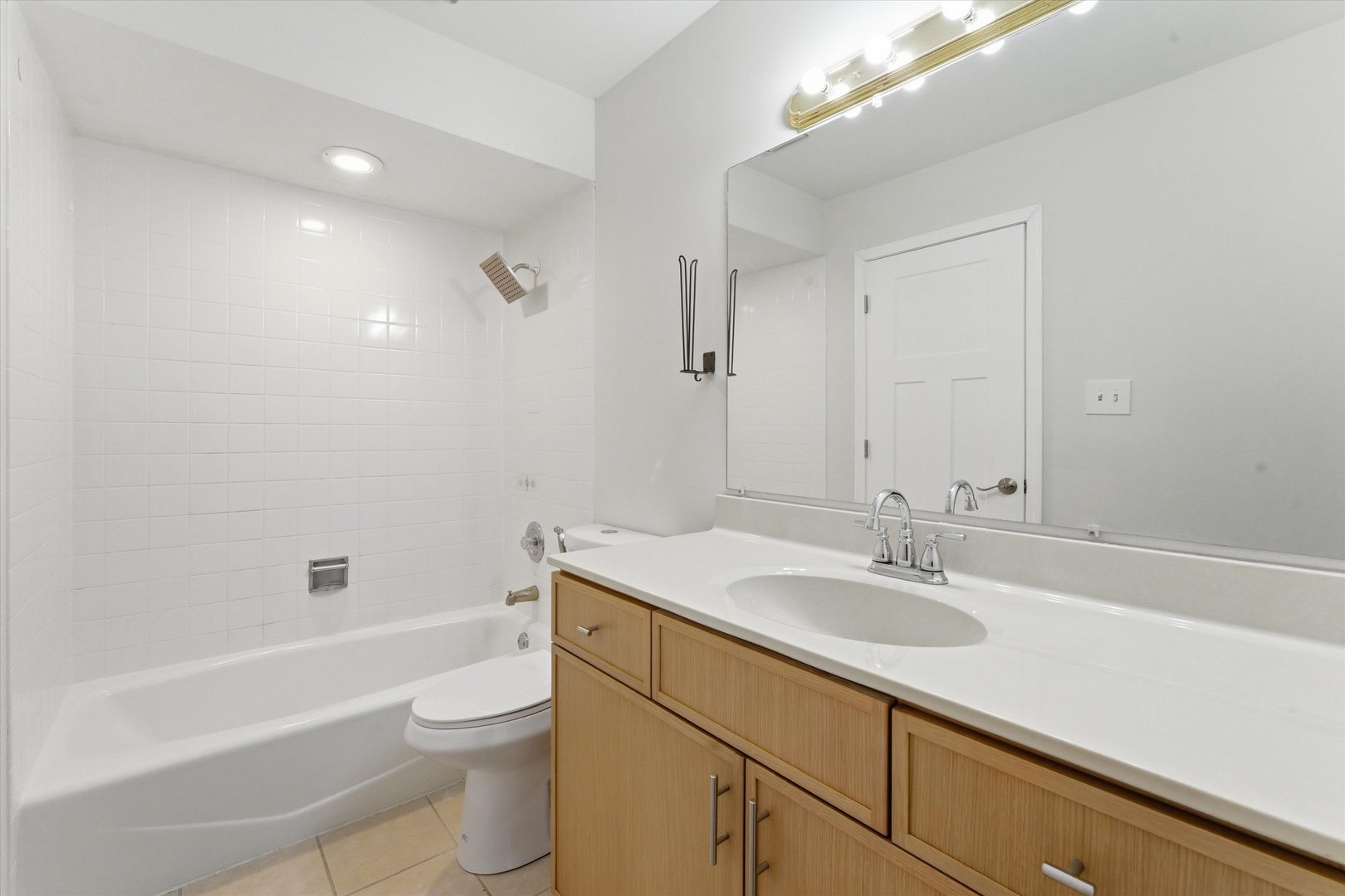 15826 Farm Hill Drive, Orland Park, IL 60462