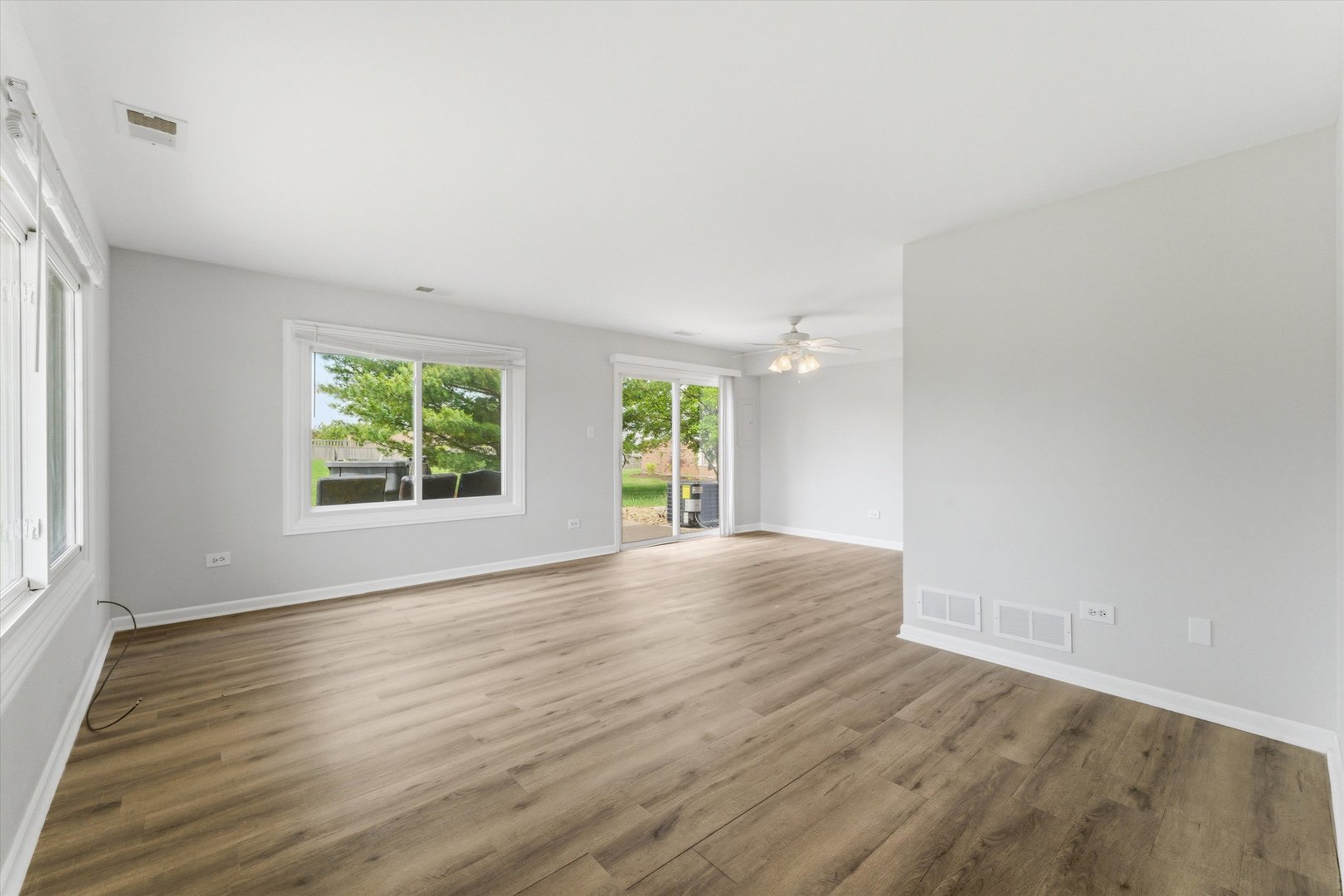 15826 Farm Hill Drive, Orland Park, IL 60462