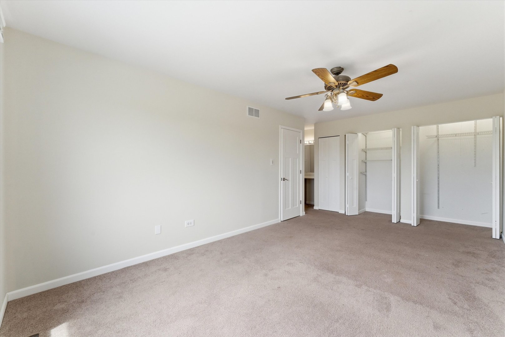 15826 Farm Hill Drive, Orland Park, IL 60462