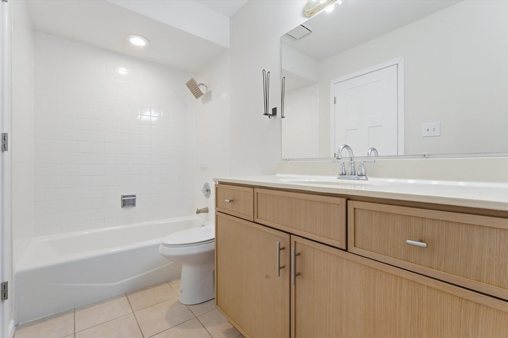 15826 Farm Hill Drive, Orland Park, IL 60462