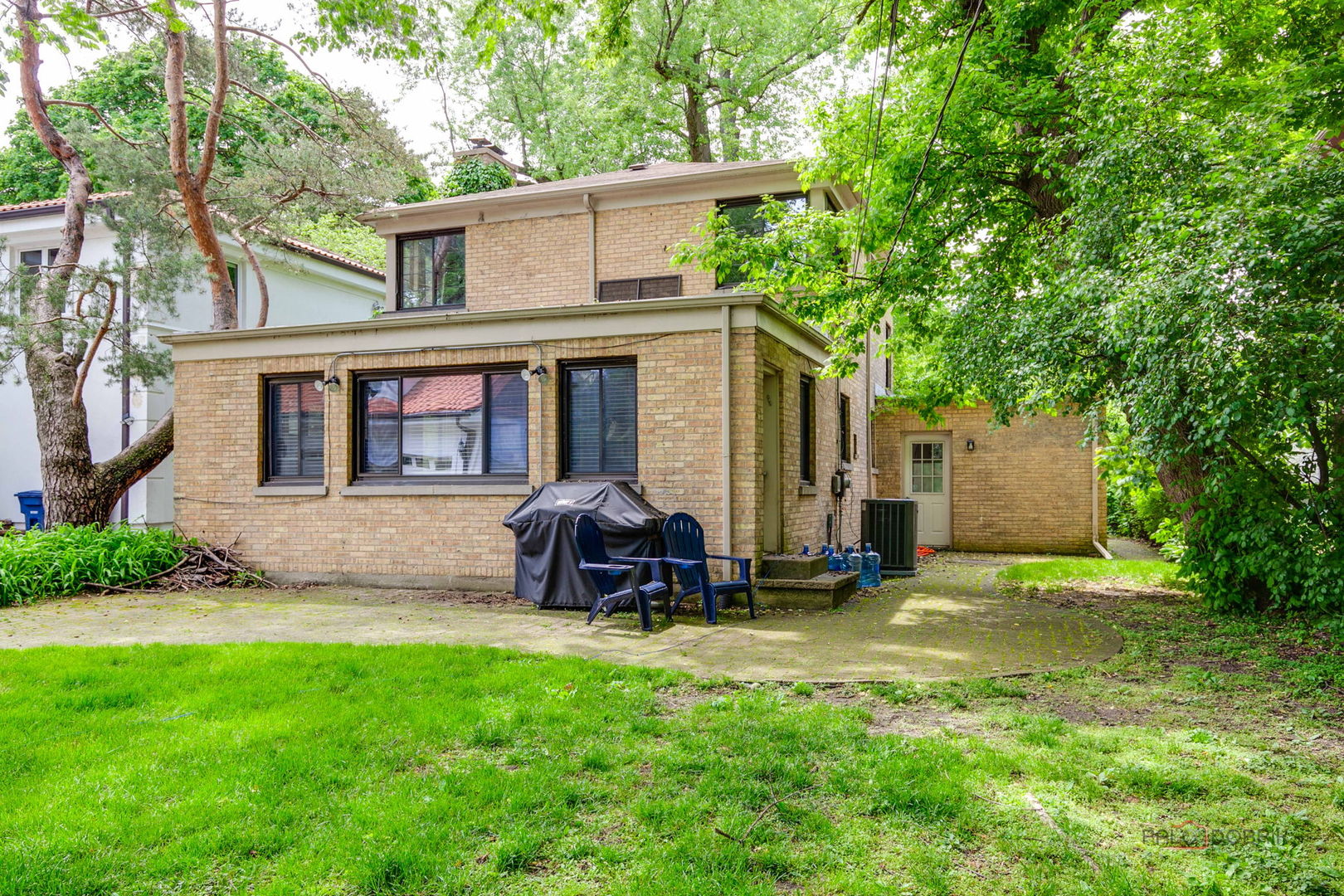 1741 Beverly Place, Highland Park, IL 60035