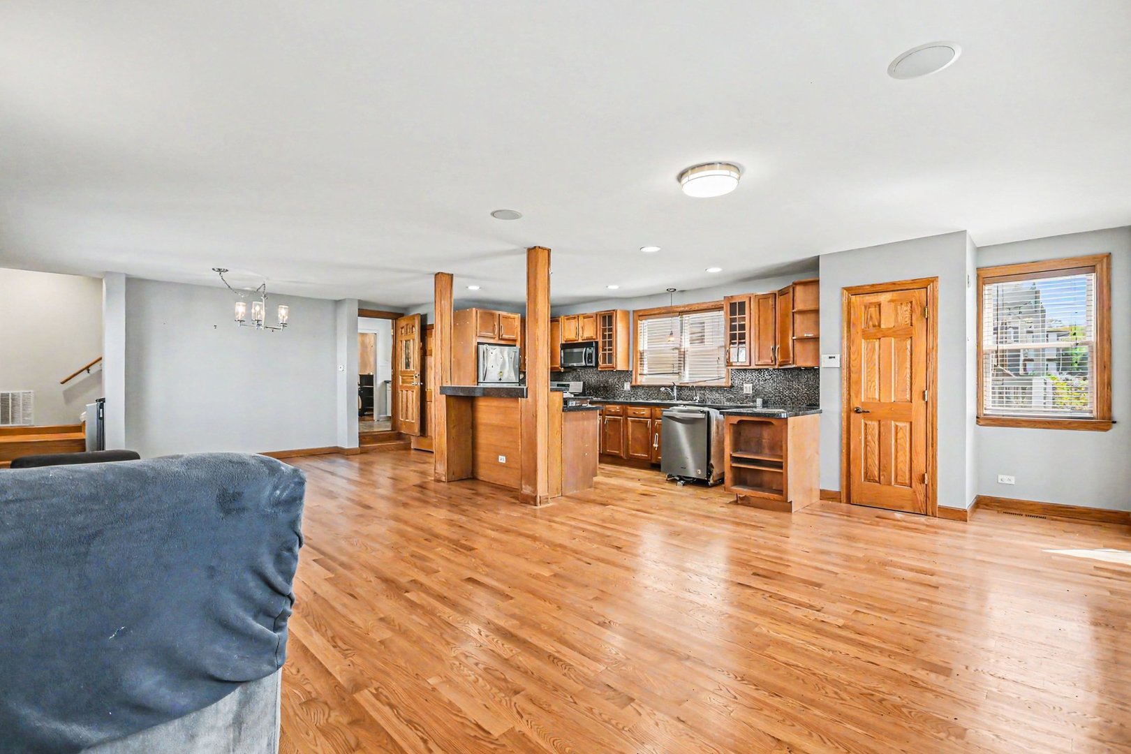 4440 N La Crosse Avenue, Chicago, IL 60630