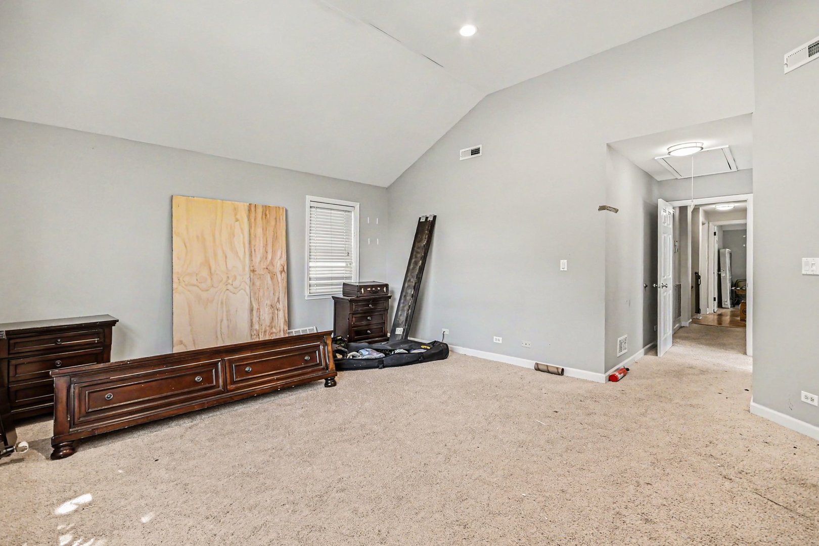4440 N La Crosse Avenue, Chicago, IL 60630