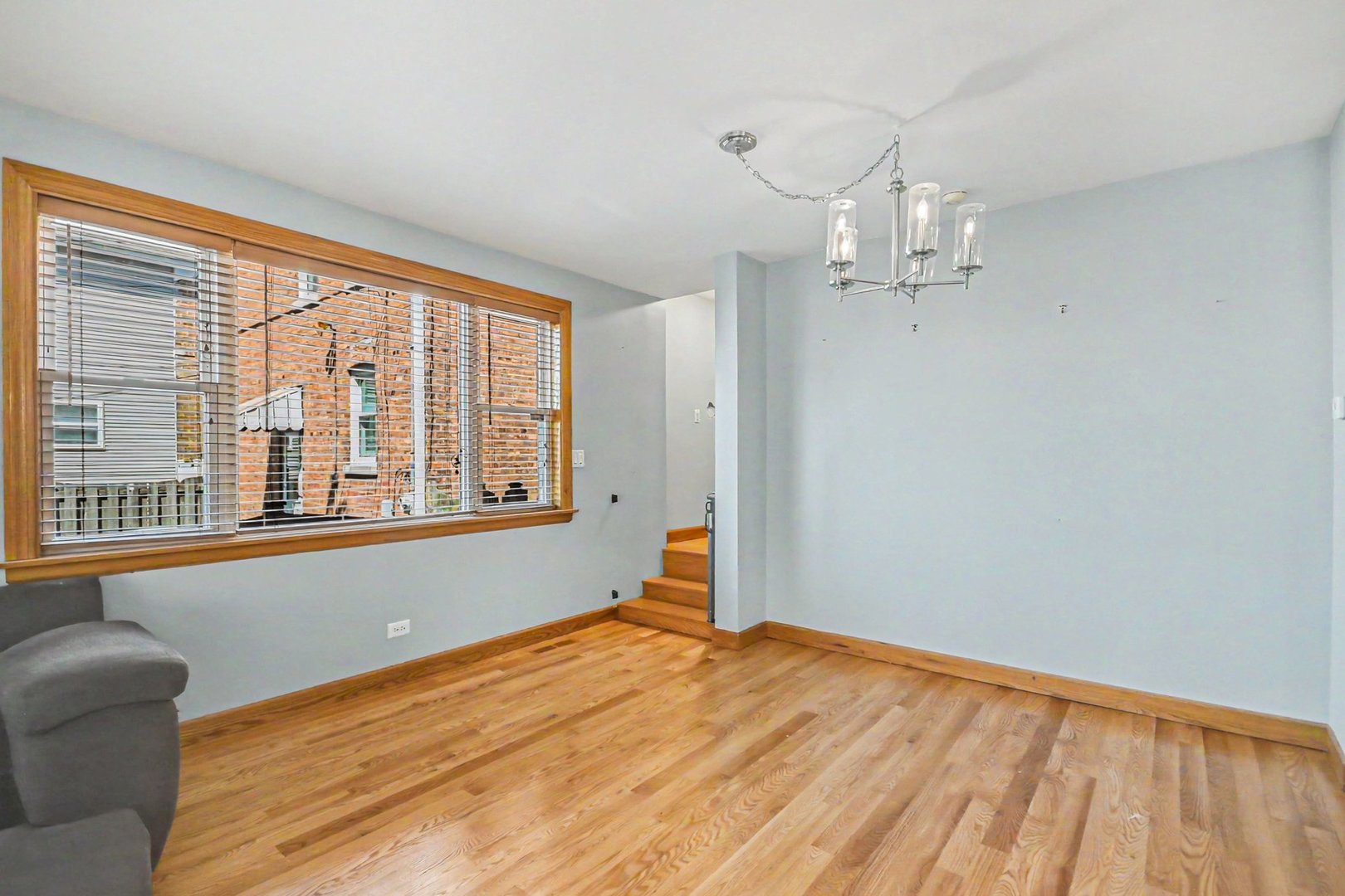 4440 N La Crosse Avenue, Chicago, IL 60630