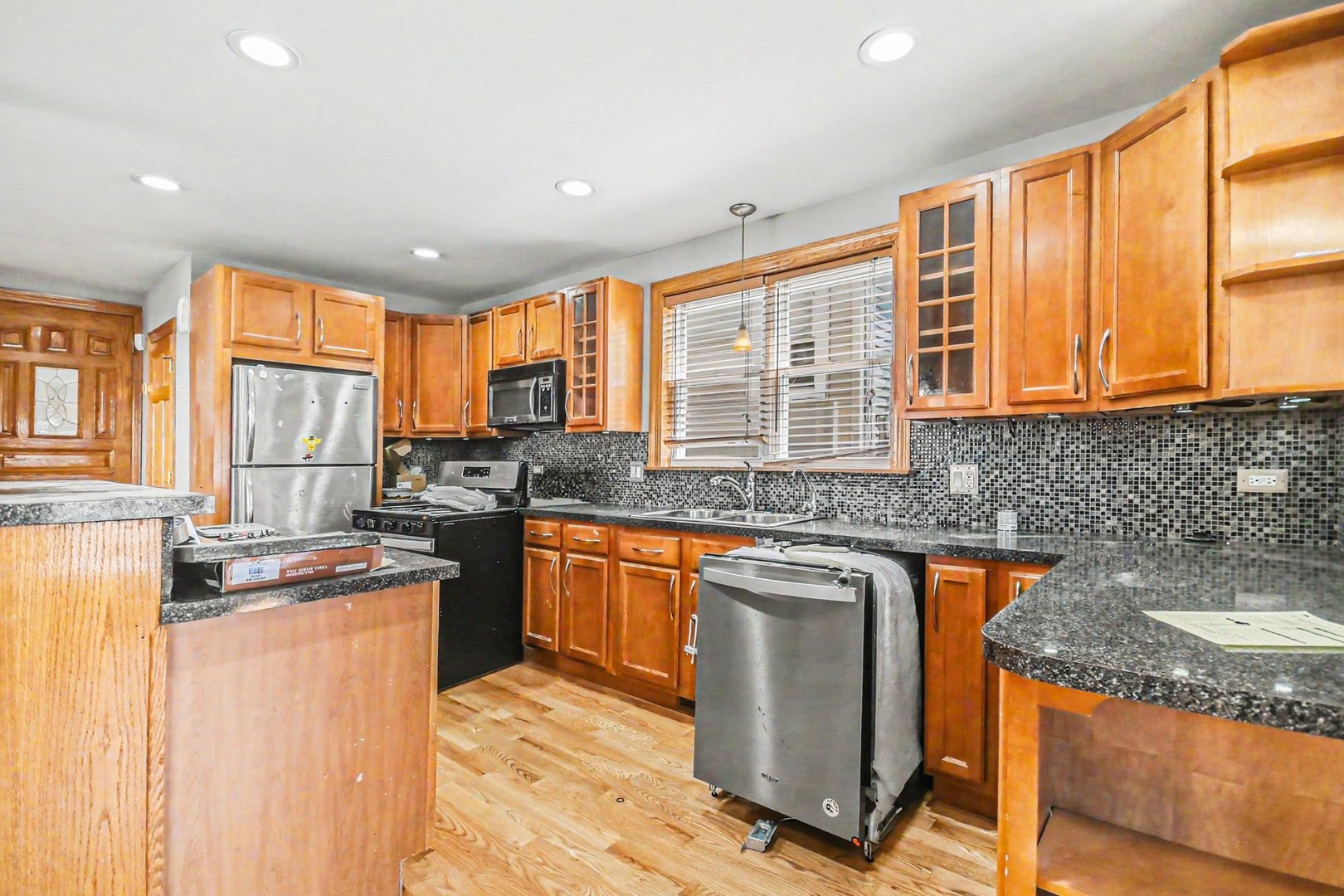 4440 N La Crosse Avenue, Chicago, IL 60630