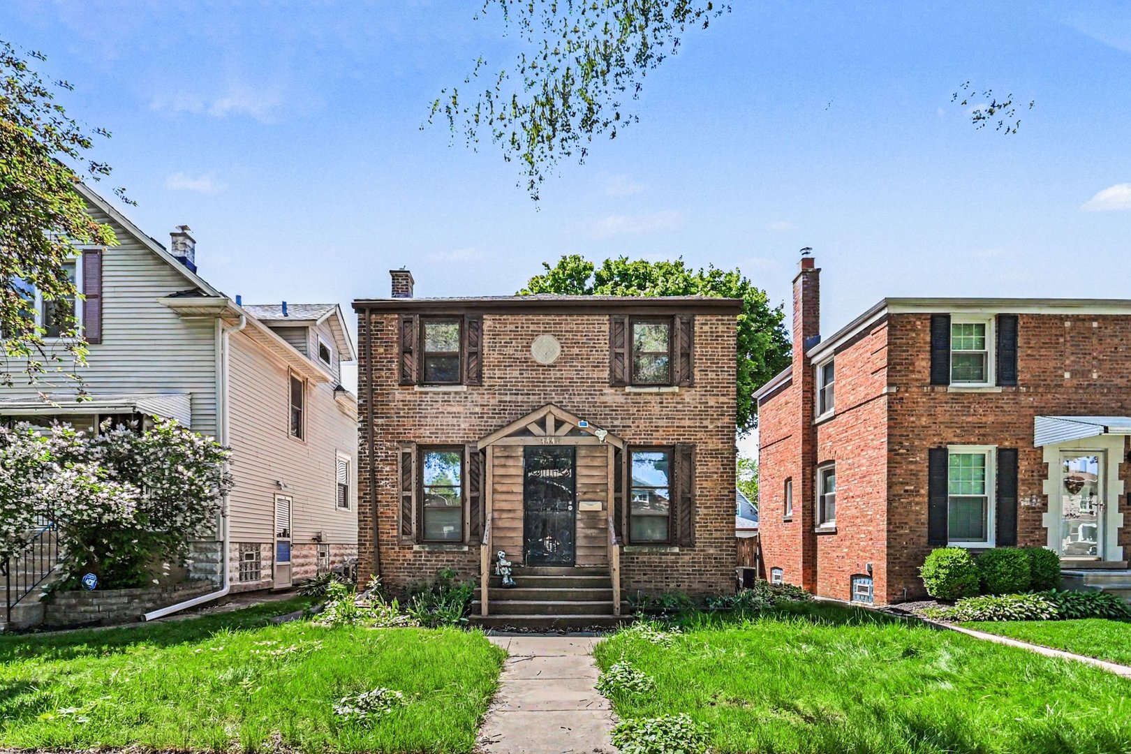 4440 N La Crosse Avenue, Chicago, IL 60630