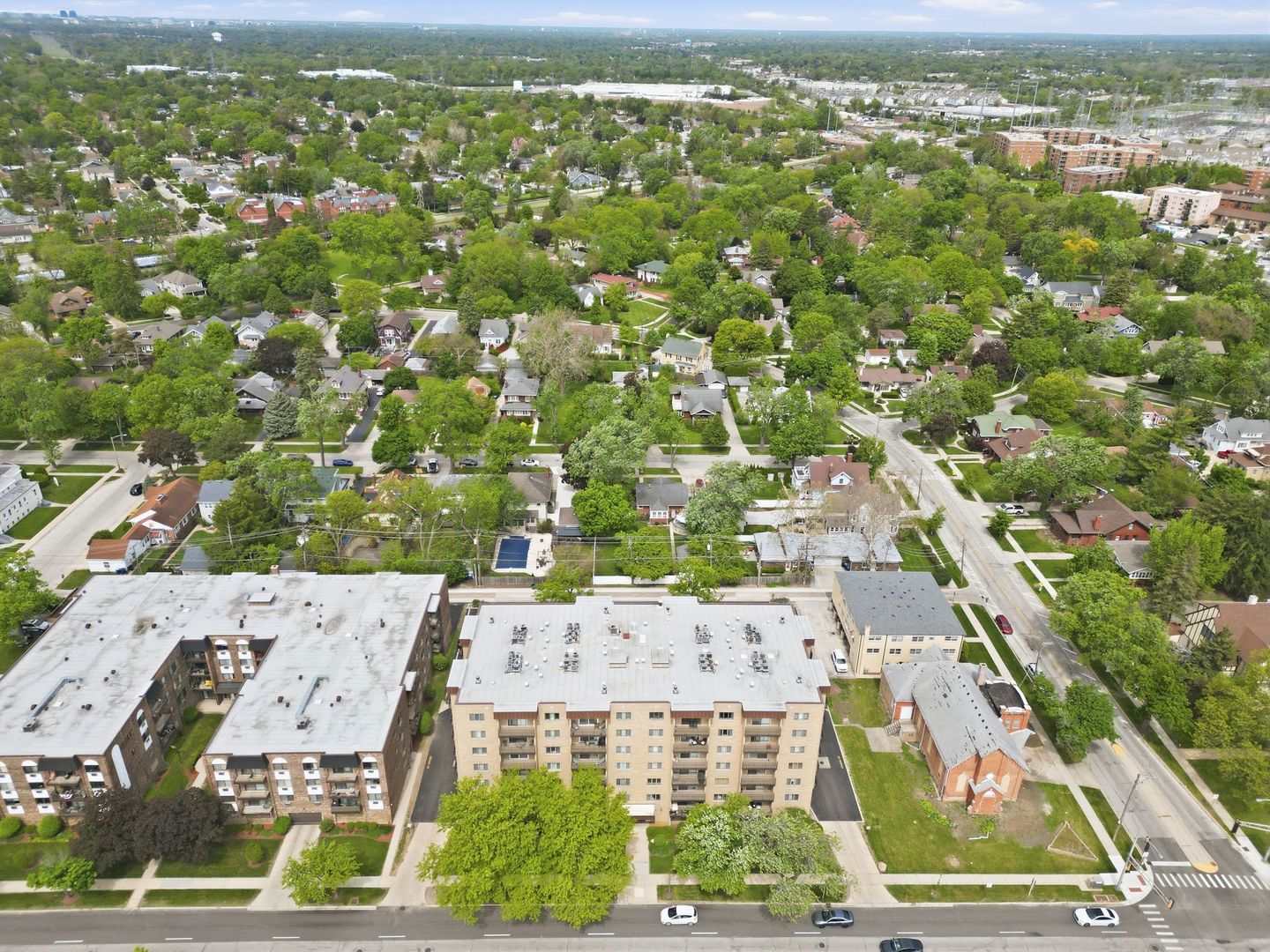 700 Graceland Avenue #207, Des Plaines, IL 60016