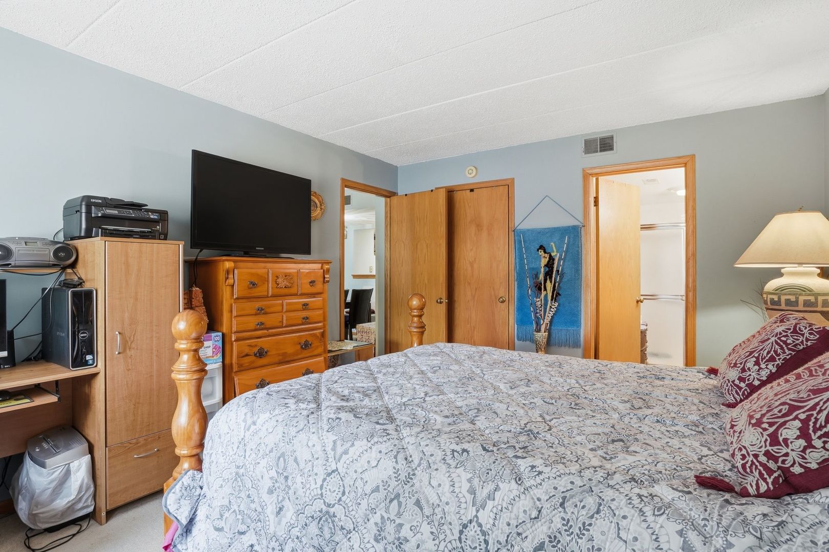 700 Graceland Avenue #207, Des Plaines, IL 60016