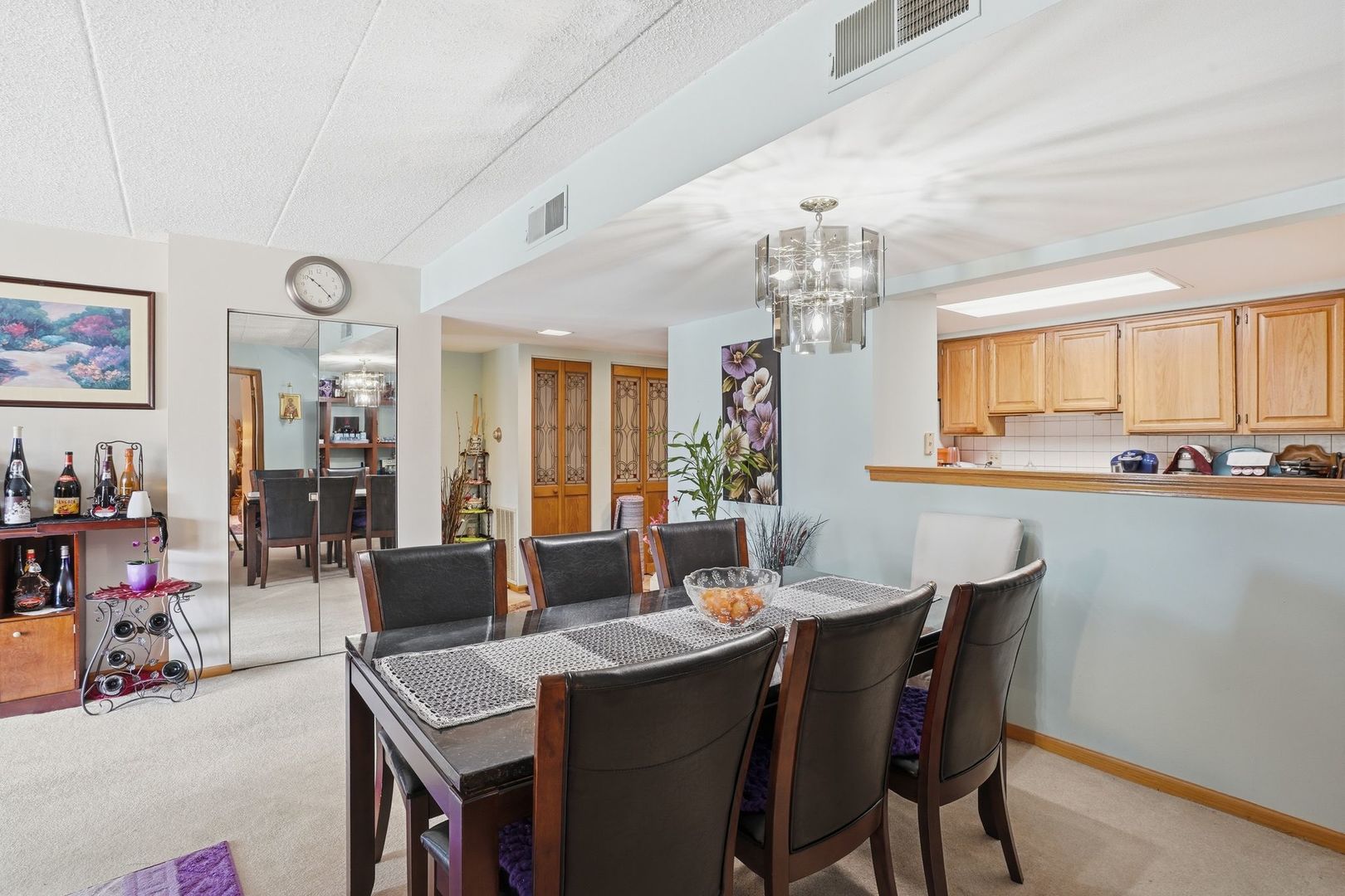 700 Graceland Avenue #207, Des Plaines, IL 60016