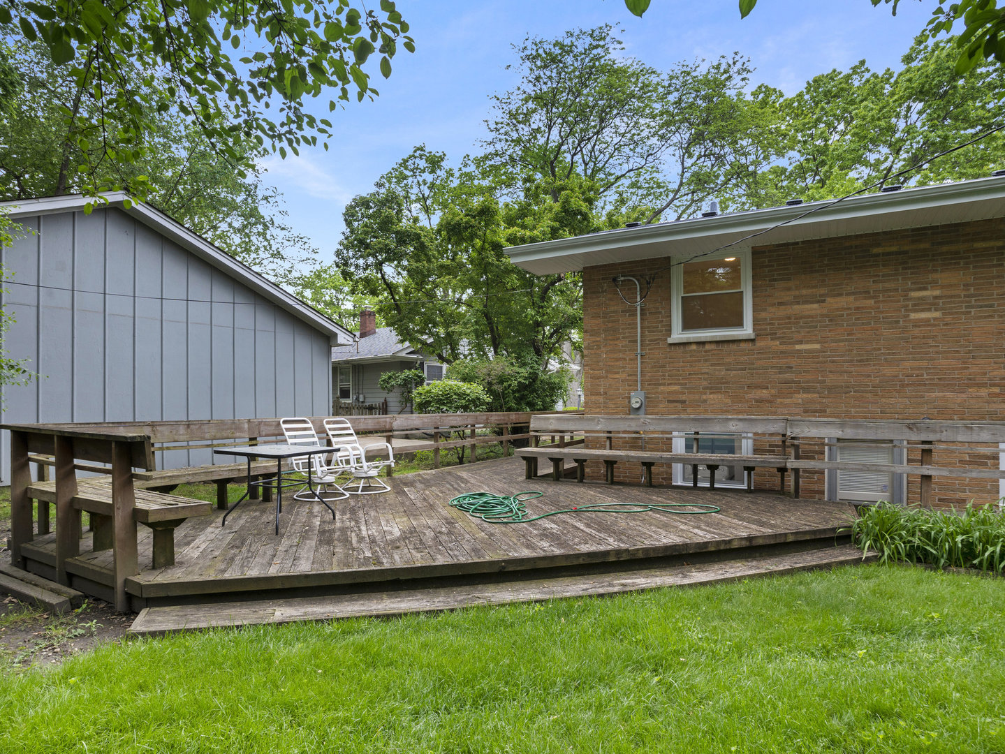48 Oakwood Drive, Naperville, IL 60540