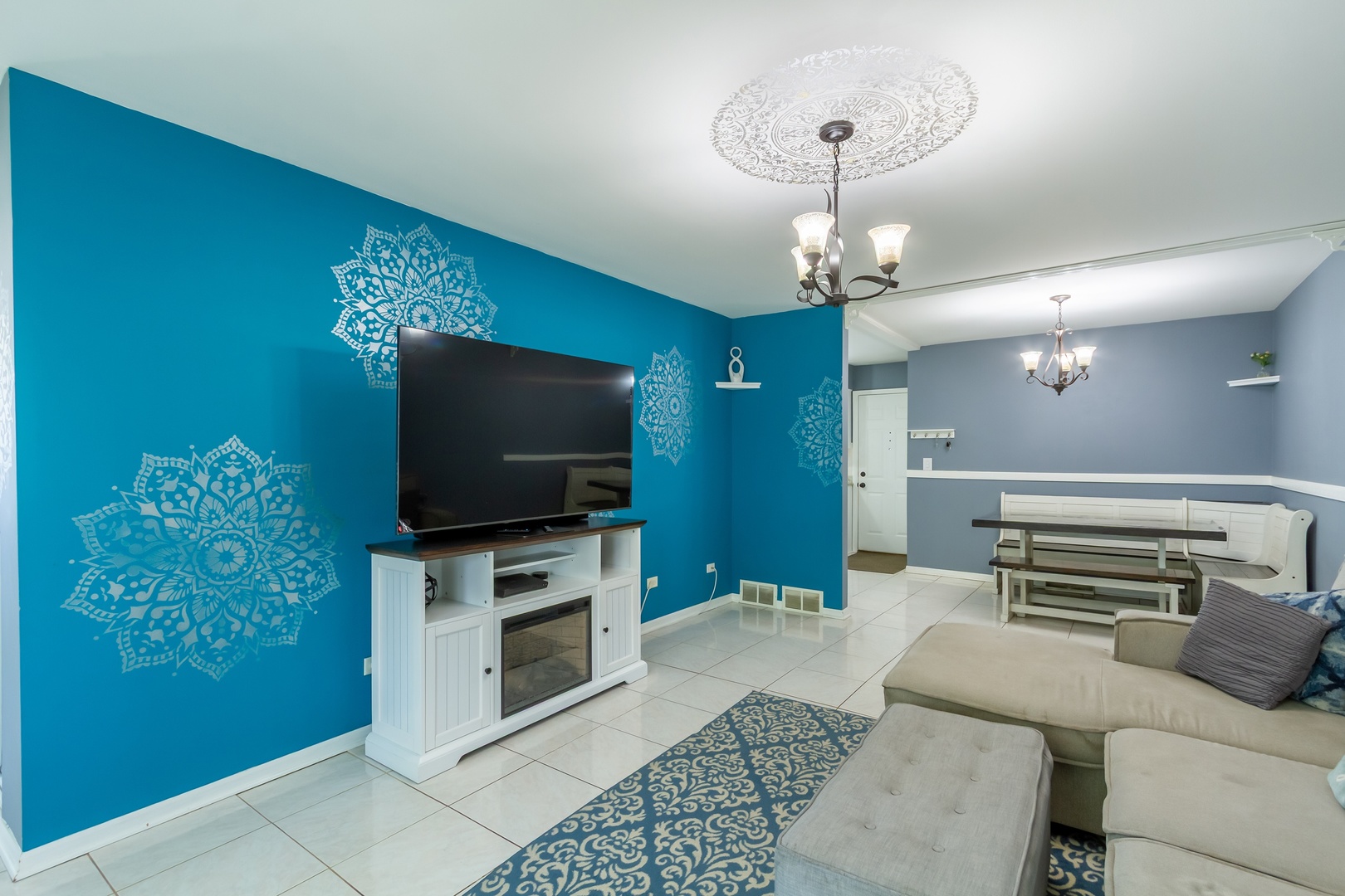 217 Fishing Lane #19, Wood Dale, IL 60191
