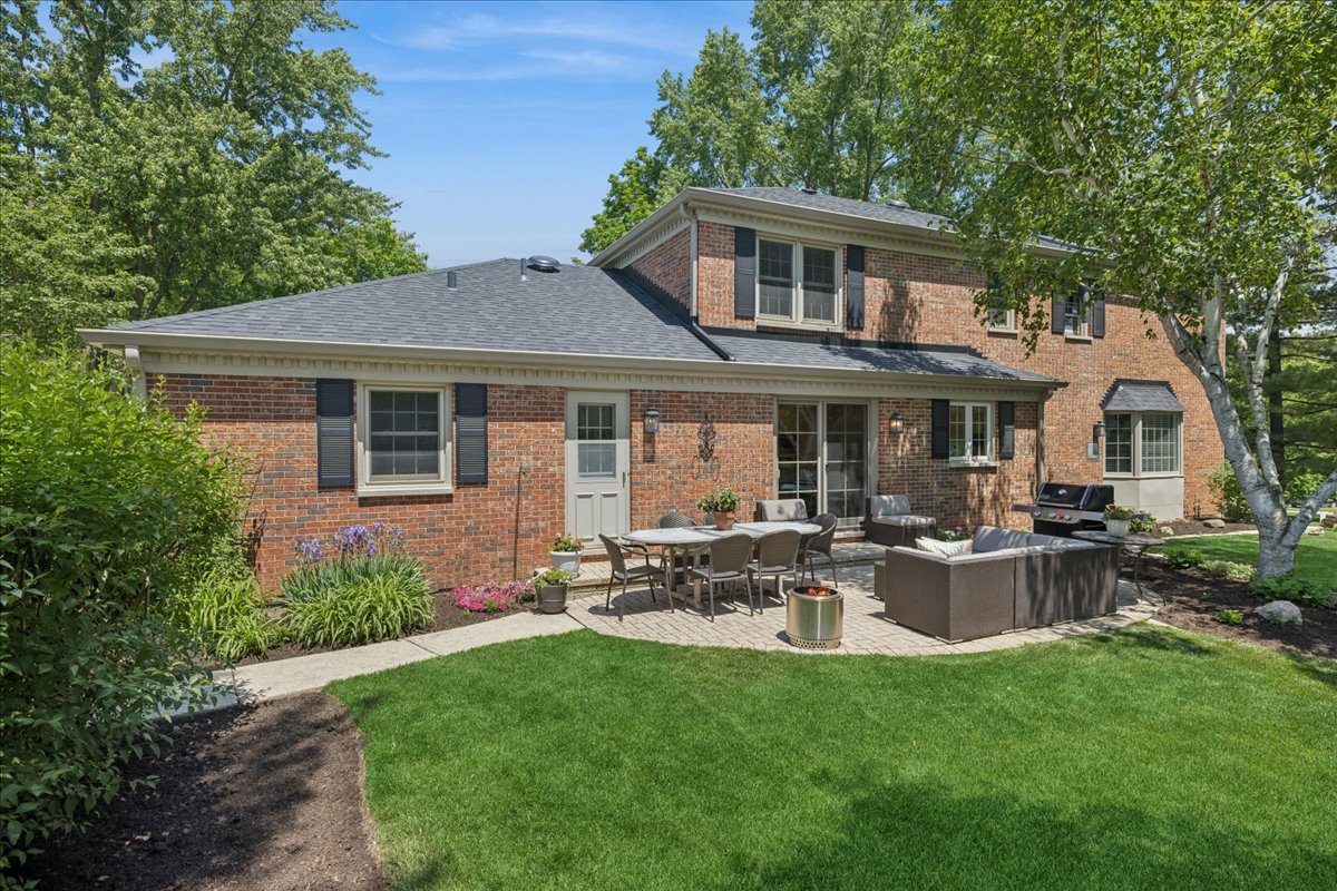 311 Hyatt Drive, Libertyville, IL 60048