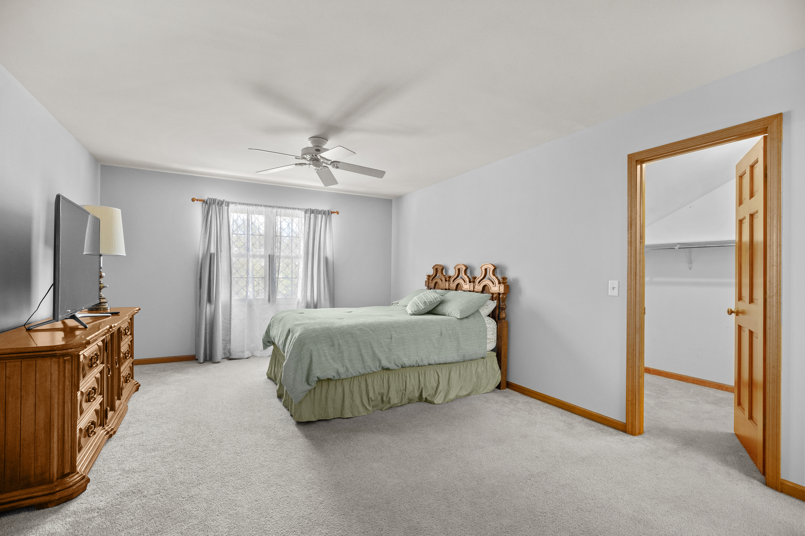 27W225 Ash Court, Winfield, IL 60190