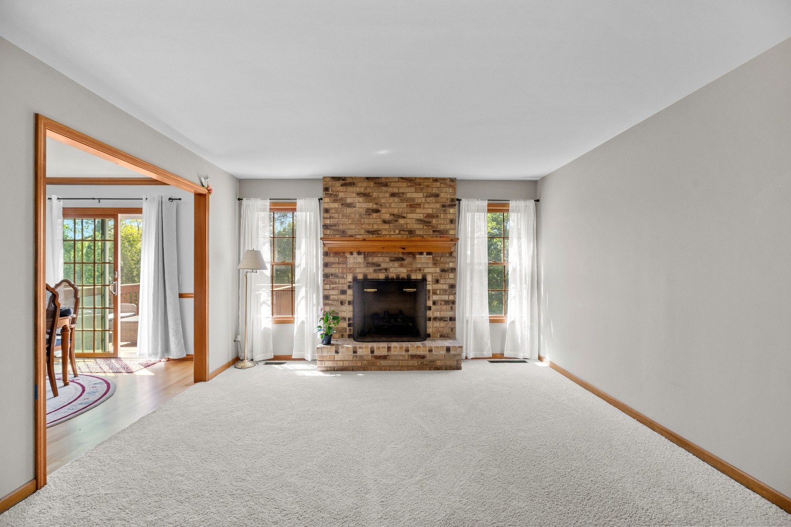 27W225 Ash Court, Winfield, IL 60190