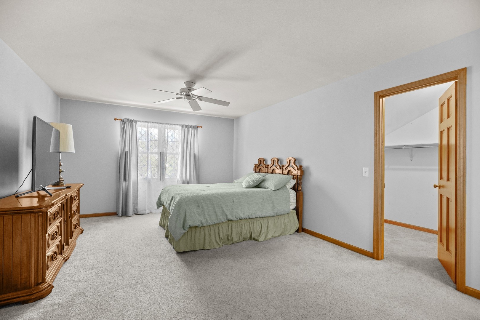 27W225 Ash Court, Winfield, IL 60190