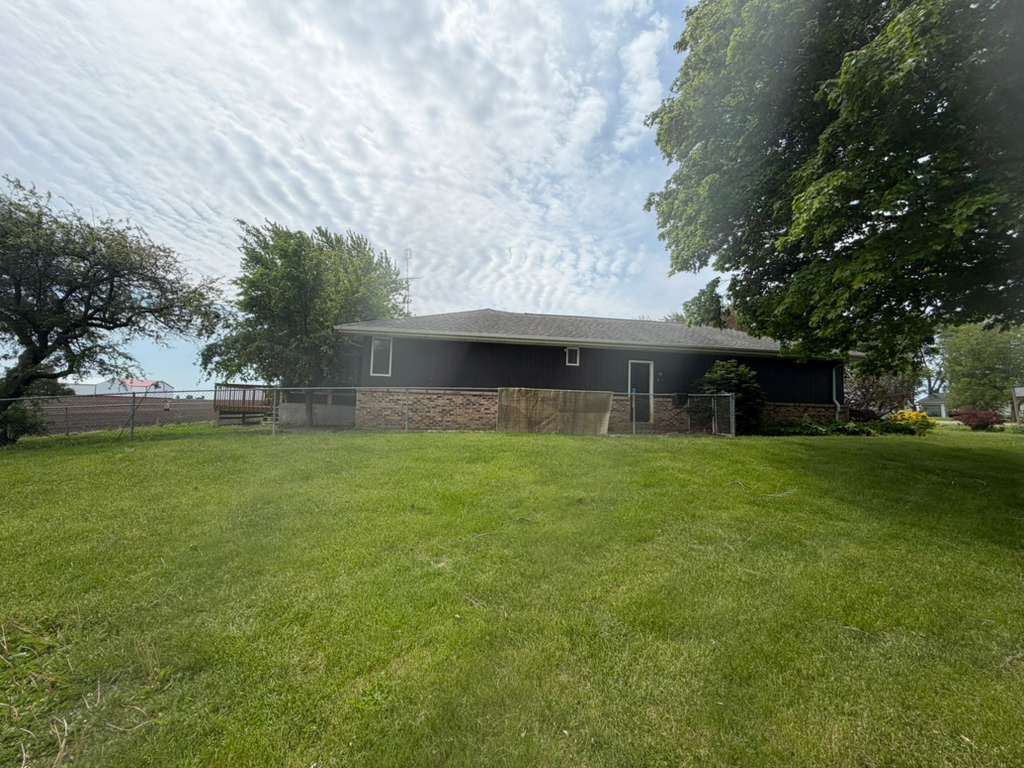 1698 E 950th Road, Tonica, IL 61370