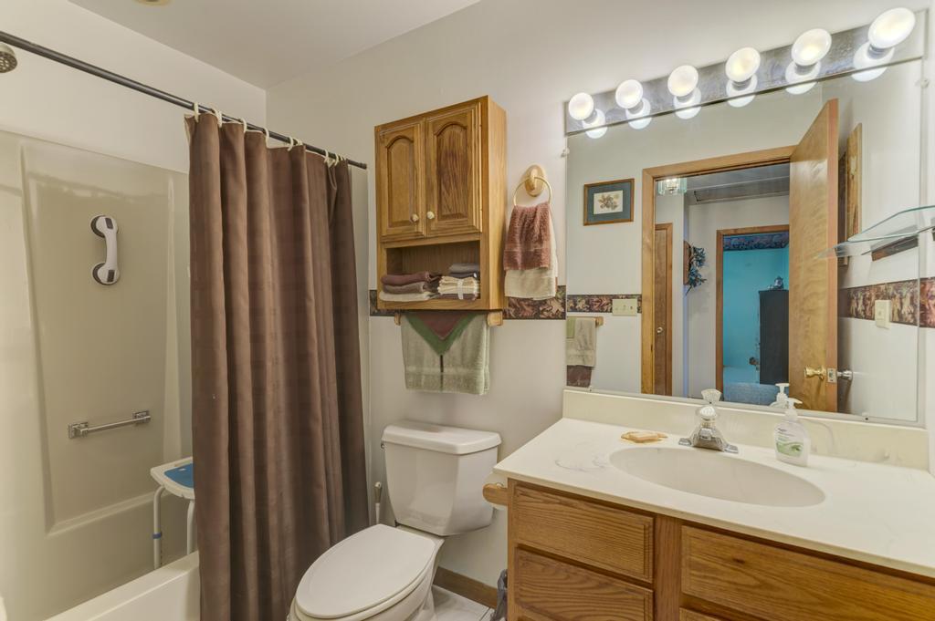 768 George Street, Bensenville, IL 60106