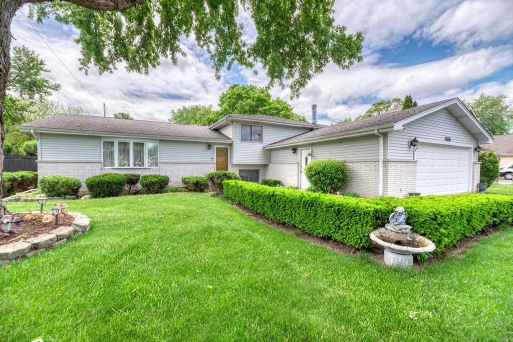 768 George Street, Bensenville, IL 60106